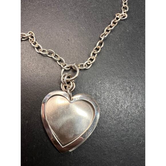 Vintage sterling silver heart framed pendant and chain necklace - Picture 16 of 16